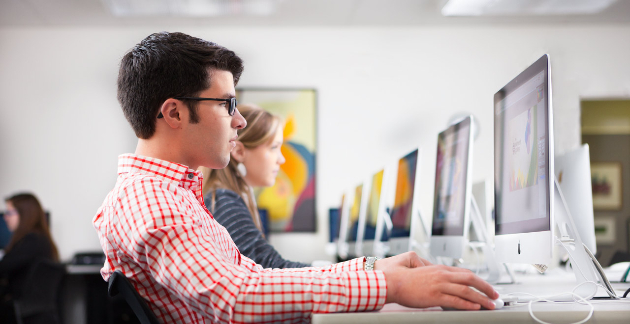 photo of students in the design lab