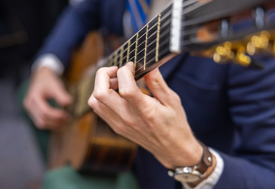 upclose guitar