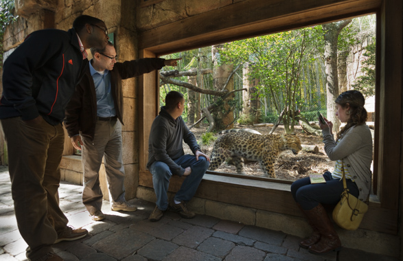 students at zoo