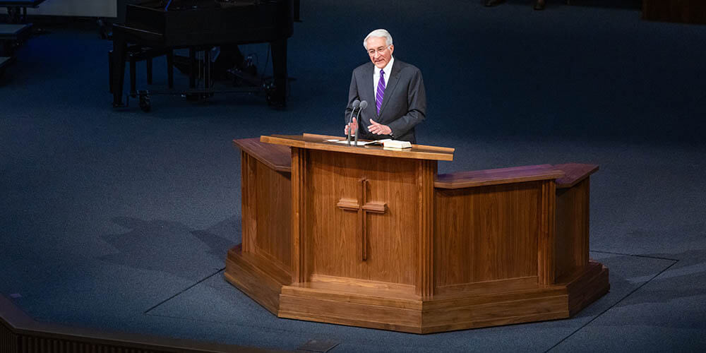 Bob Jones University students, faculty, staff, and guests gather in Founder’s Memorial Amphitorium for an evangelistic meeting. (Photo by Derek Eckenroth)