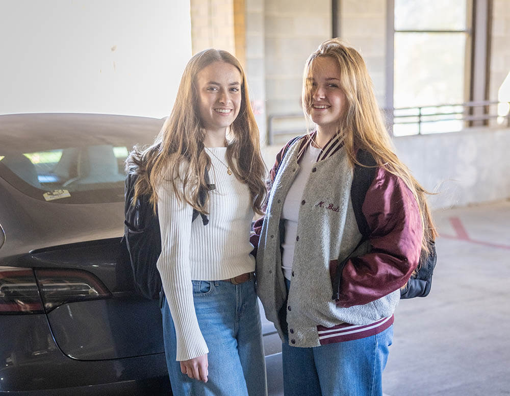 BJU day students arriving on campus 